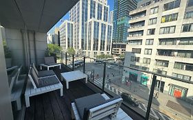 3 Bedroom Apartment In City Center With Balcony View